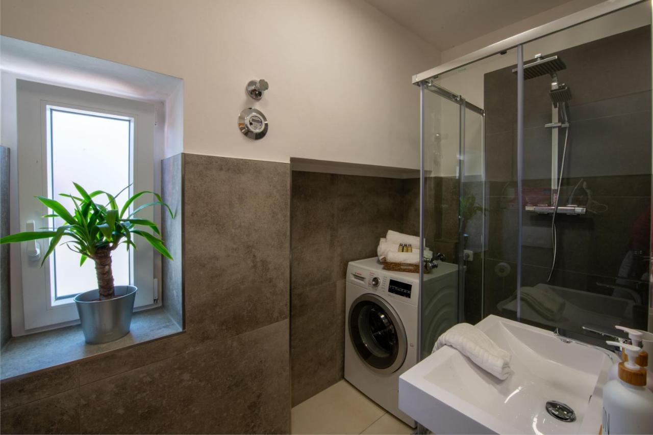 Bessa Homes 6 Personen 2 Schlafzimmer, 3 King Size, Betten, Balkon, Kueche Haag in Oberbayern Exteriér fotografie
